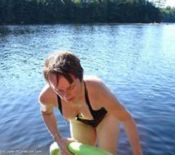 Aquasur babe upskirt