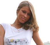 Hot wank milf upskirt